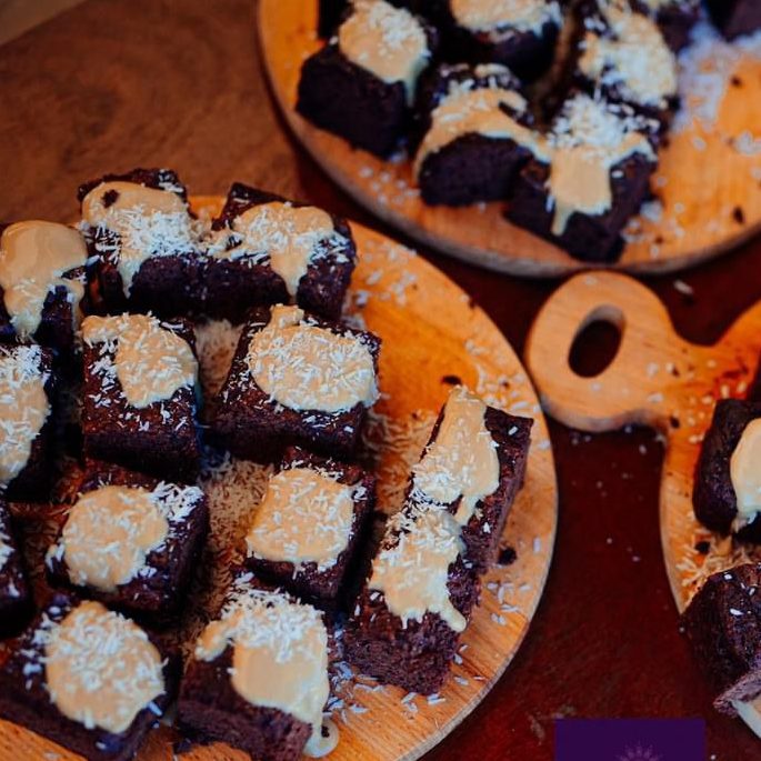 Vegan brownie stukjes Vegan brownie stukjes